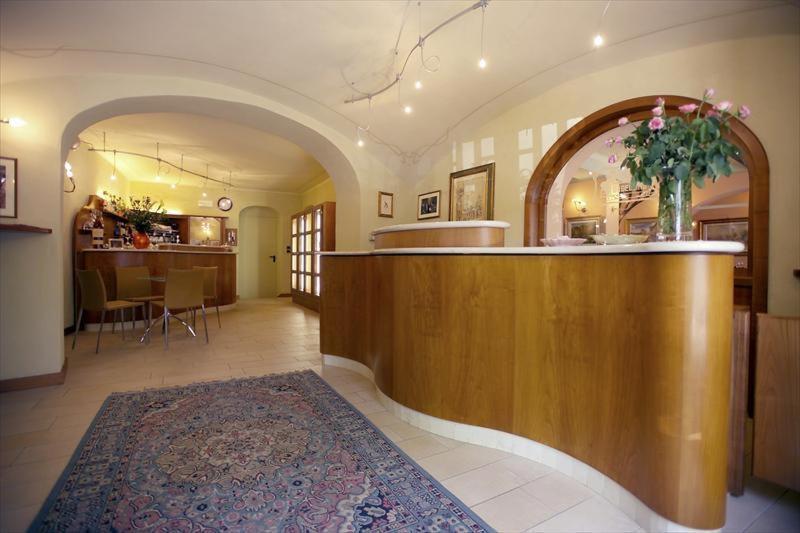Albergo Badellino Bra Exterior photo