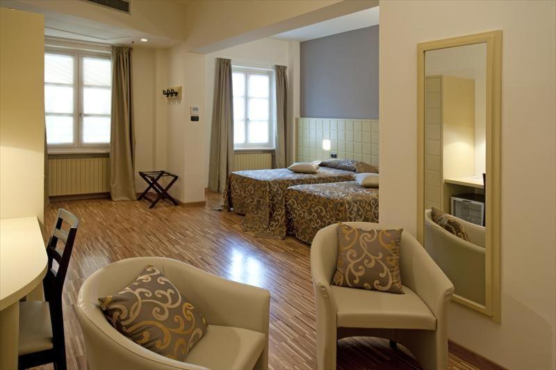 Albergo Badellino Bra Exterior photo