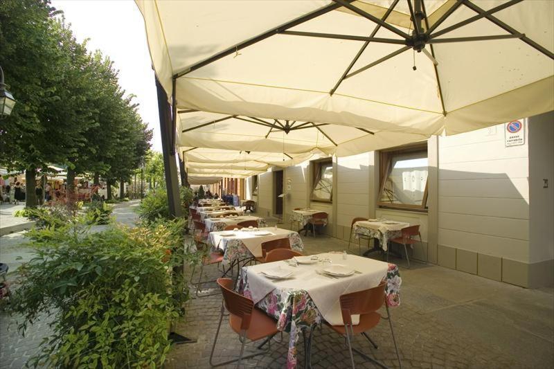 Albergo Badellino Bra Exterior photo