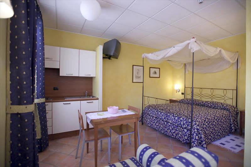 Albergo Badellino Bra Exterior photo